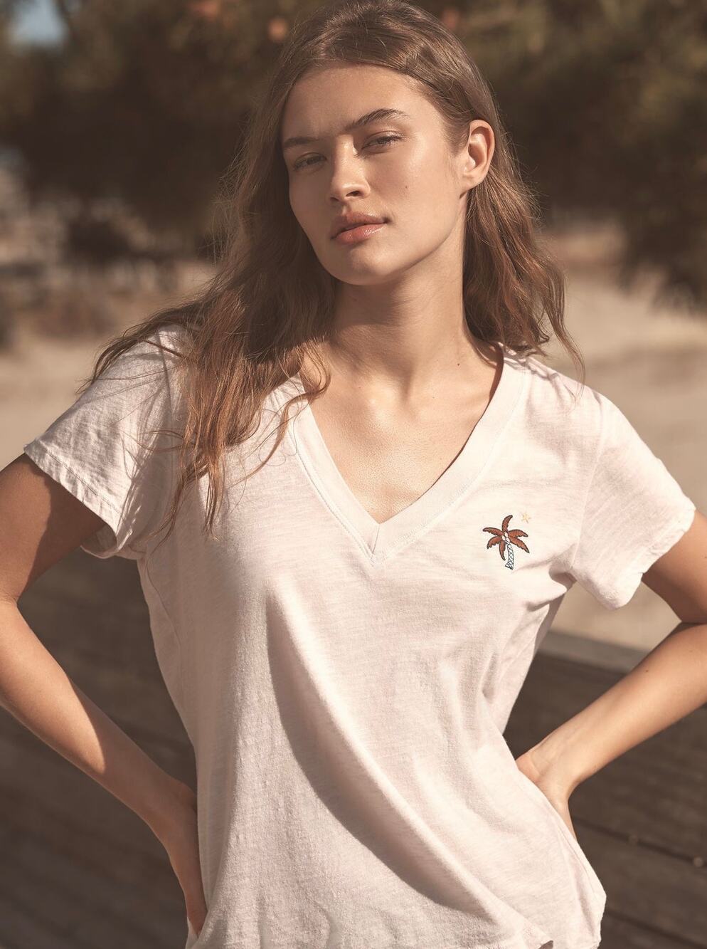 NWT SUNDRY Palm Tree Graphic T-Shirt - Beige | Size M
